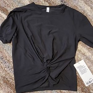 Lululemon crescent tee in graphite gray New size 4